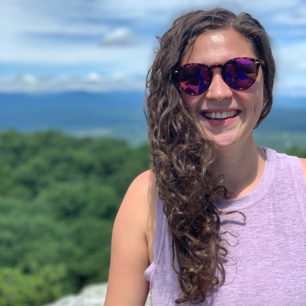Meet your Posher, Nicole